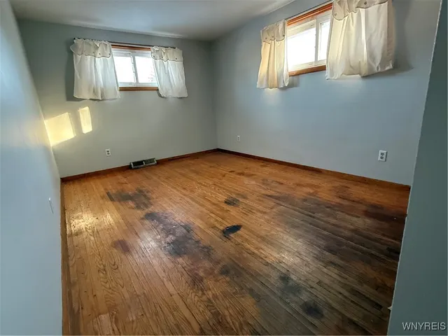 $235,500 | 156 Leocrest Court, West Seneca, NY 14224