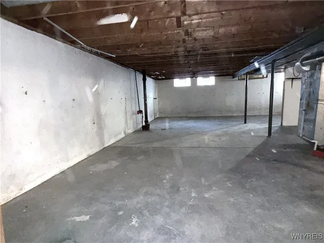 $235,500 | 156 Leocrest Court, West Seneca, NY 14224