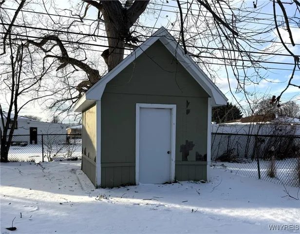 $235,500 | 156 Leocrest Court, West Seneca, NY 14224