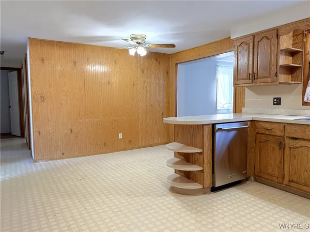 $235,500 | 156 Leocrest Court, West Seneca, NY 14224