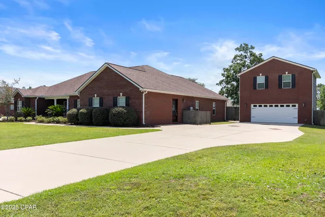 $595,000 | 7712 South McCann Road, Southport, FL 32409
