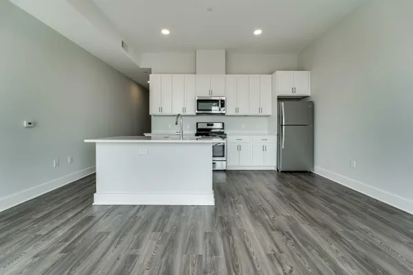 $2,400 | 660 Grand Street, Unit 310, Jersey City, NJ 07304