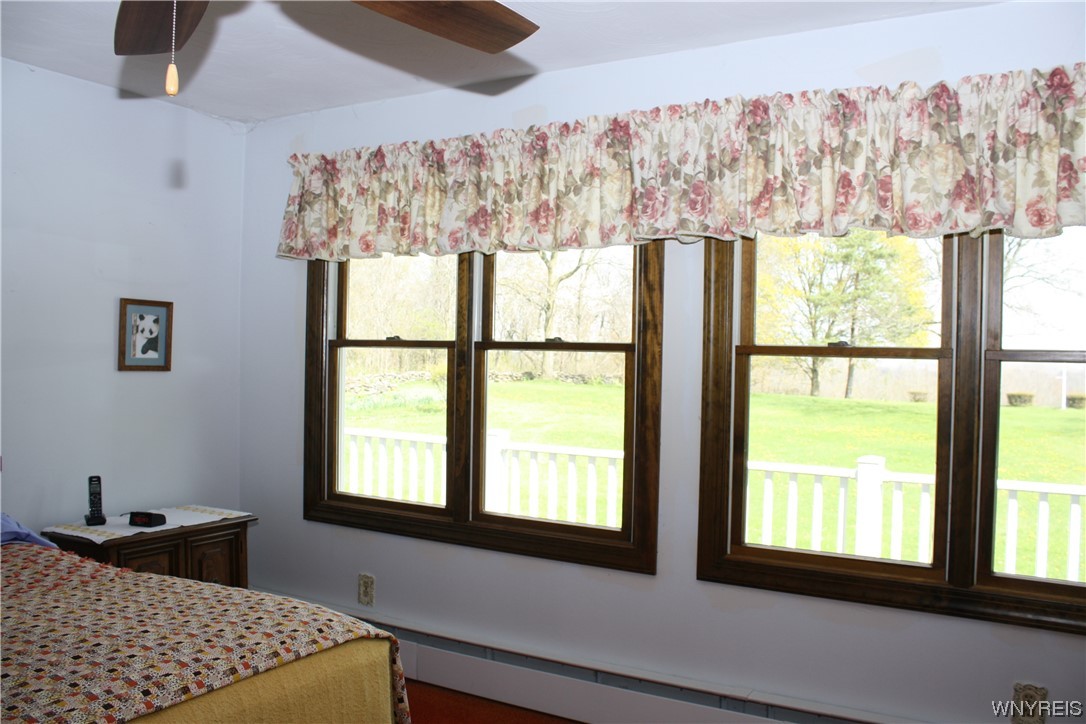 2831 Lower Mountain Road Lewiston, NY 14131 - Photo 16 of 44 Primary with views of backyard and escarpment