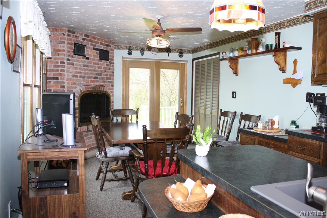 2831 Lower Mountain Road Lewiston, NY 14131 - Photo 9 of 44 Kitchen