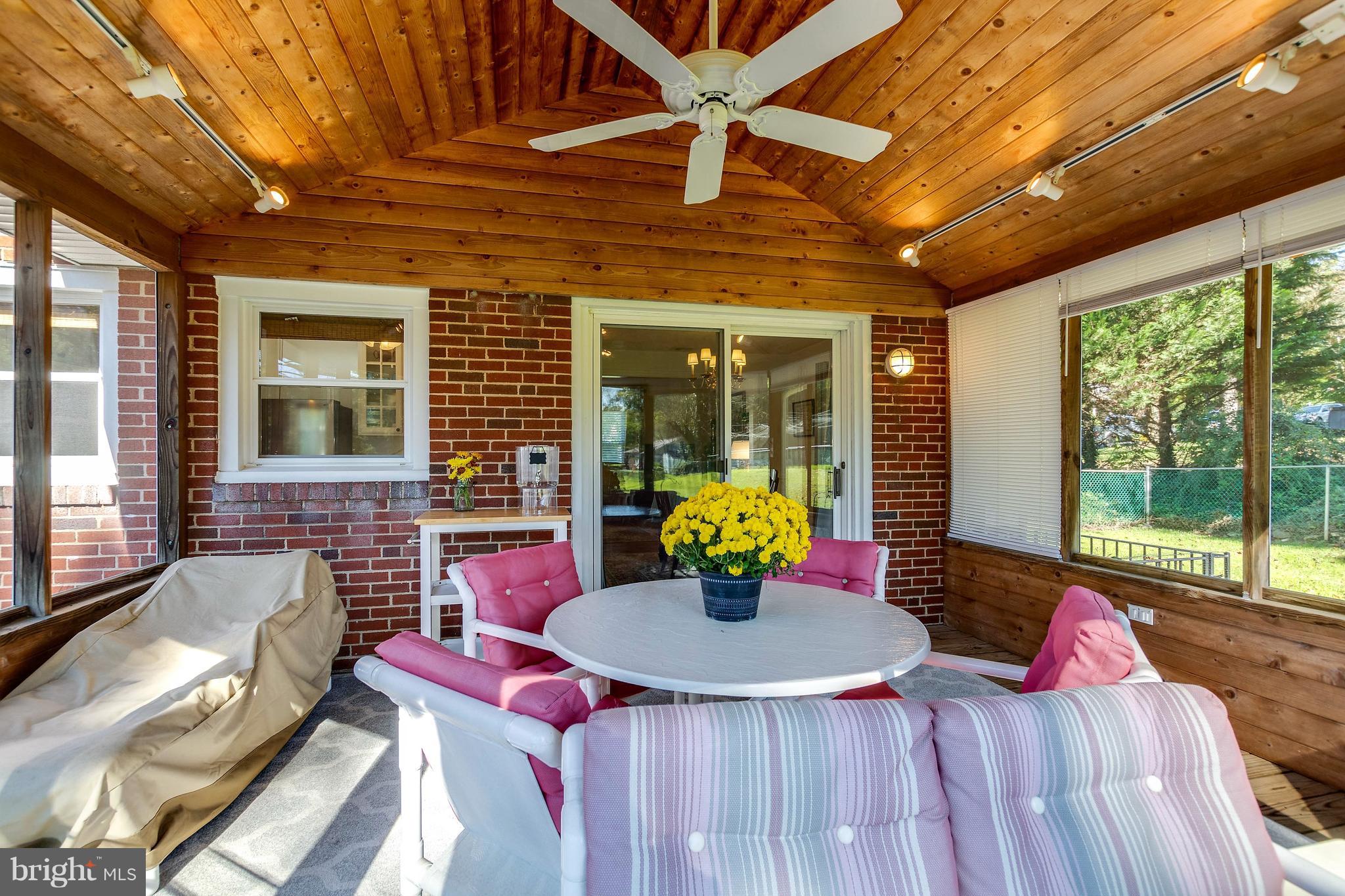 221 Ridgeway Road Catonsville, MD 21228 - Photo 15 of 60 Overlooks deck and fenced in yard