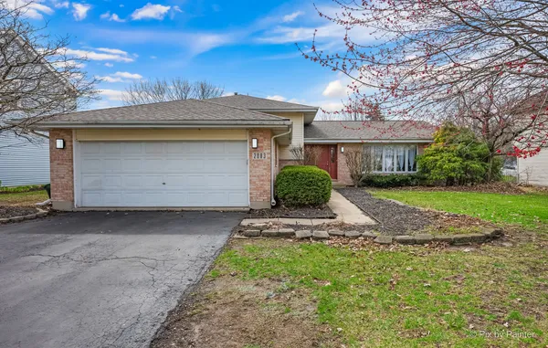$3,500 | 2083 Maplewood Circle, Naperville, IL 60563