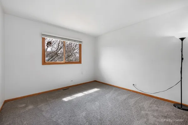 $3,500 | 2083 Maplewood Circle, Naperville, IL 60563