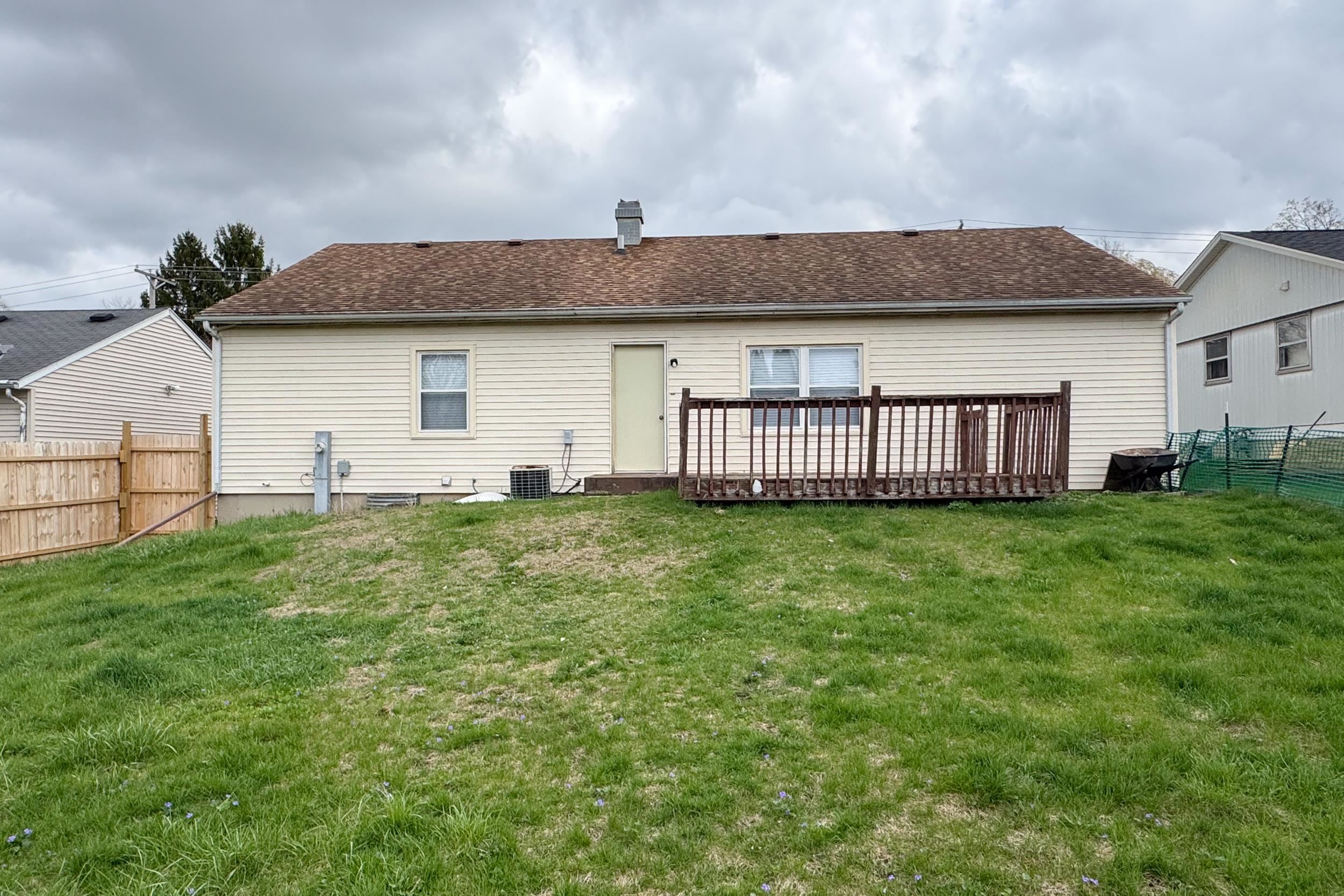 2247 Forest View Road Rockford, IL 61108 - Photo 2 of 16