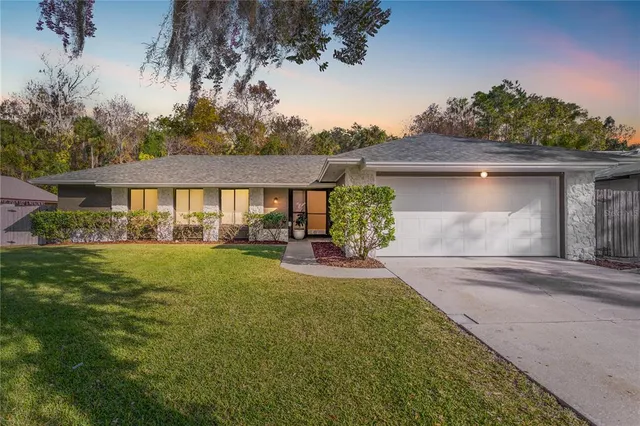 $450,000 | 30 Sweetwater Creek Circle, Oviedo, FL 32765