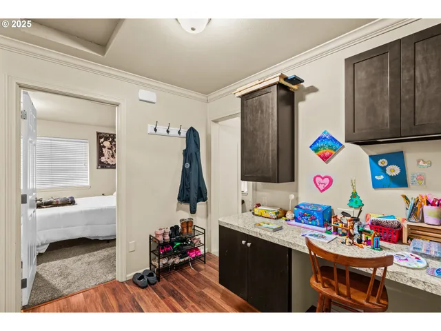 $345,000 | 1010 Northeast Malheur Avenue, Roseburg, OR 97470