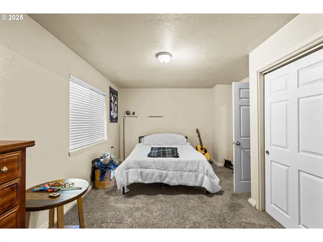 $345,000 | 1010 Northeast Malheur Avenue, Roseburg, OR 97470