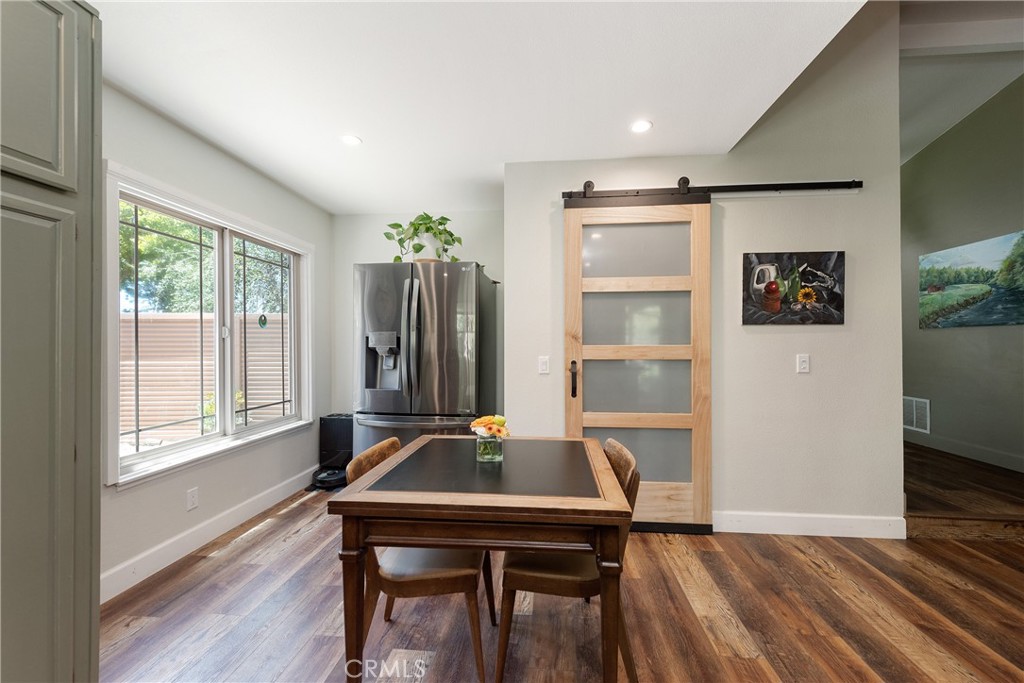 4384 Mill Valley Road Moorpark, CA 93021 - Photo 16 of 32 a room with furniture and a window