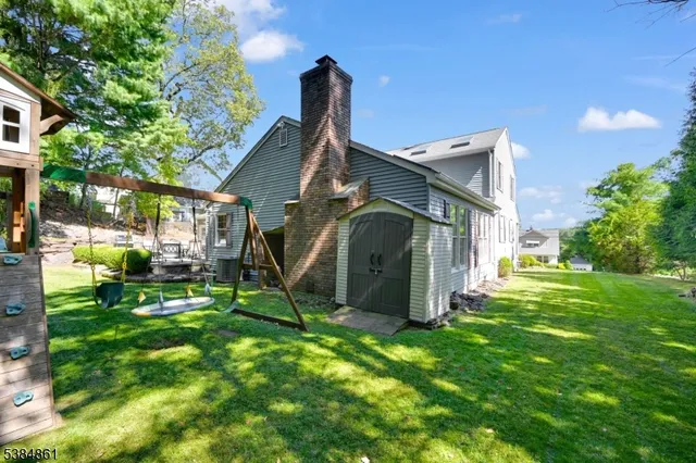 a house view with a outdoor space