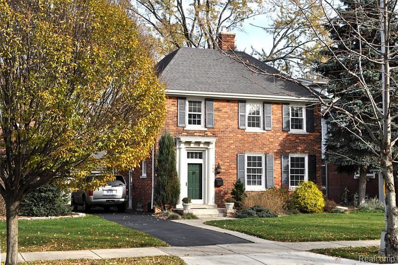704 Lincoln Road Grosse Pointe, MI 48230 - Photo 21 of 21 Front0479.jpg