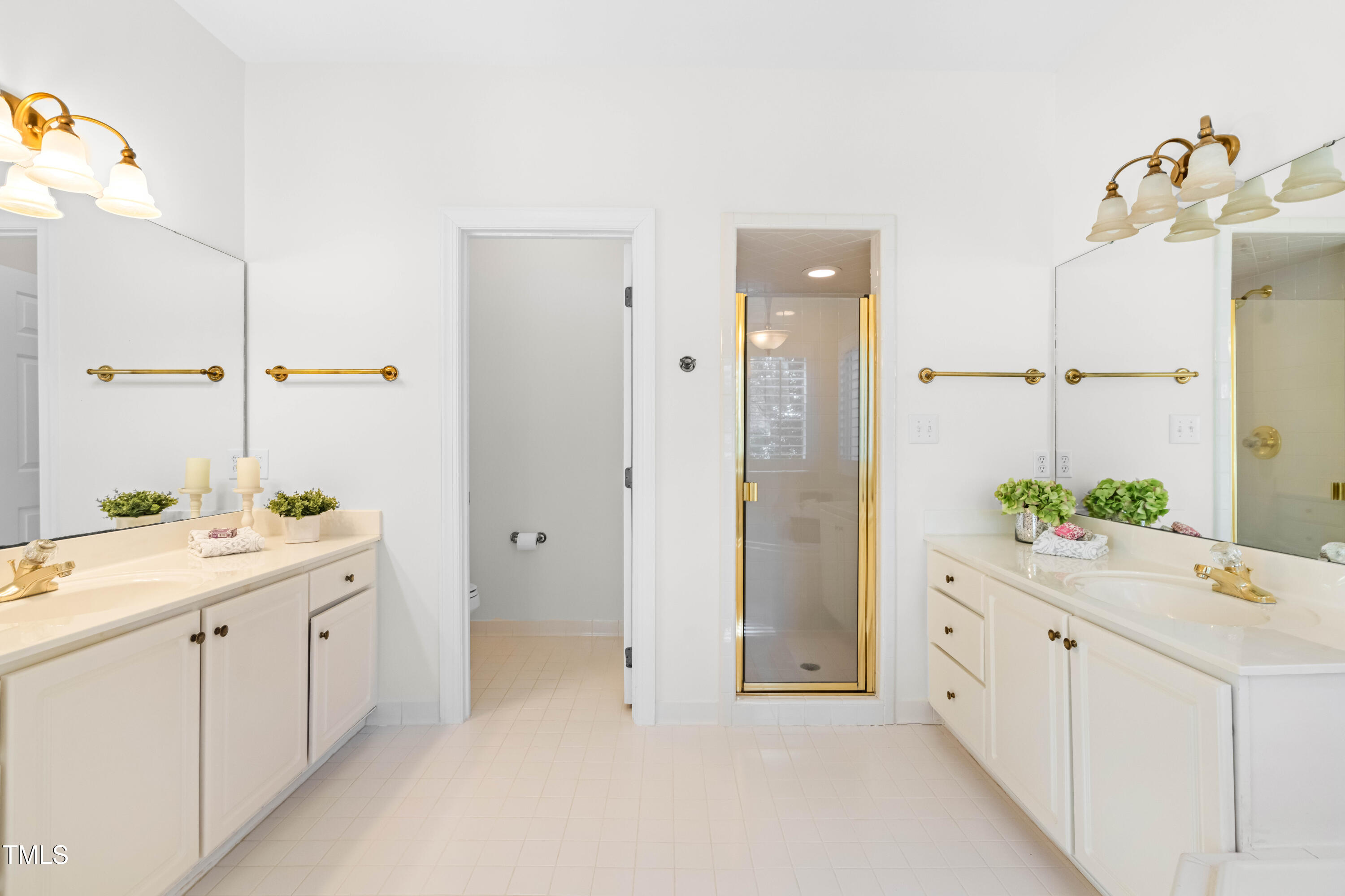 2909 Hawtree Drive Raleigh, NC 27613 - Photo 24 of 38 DSC01120
