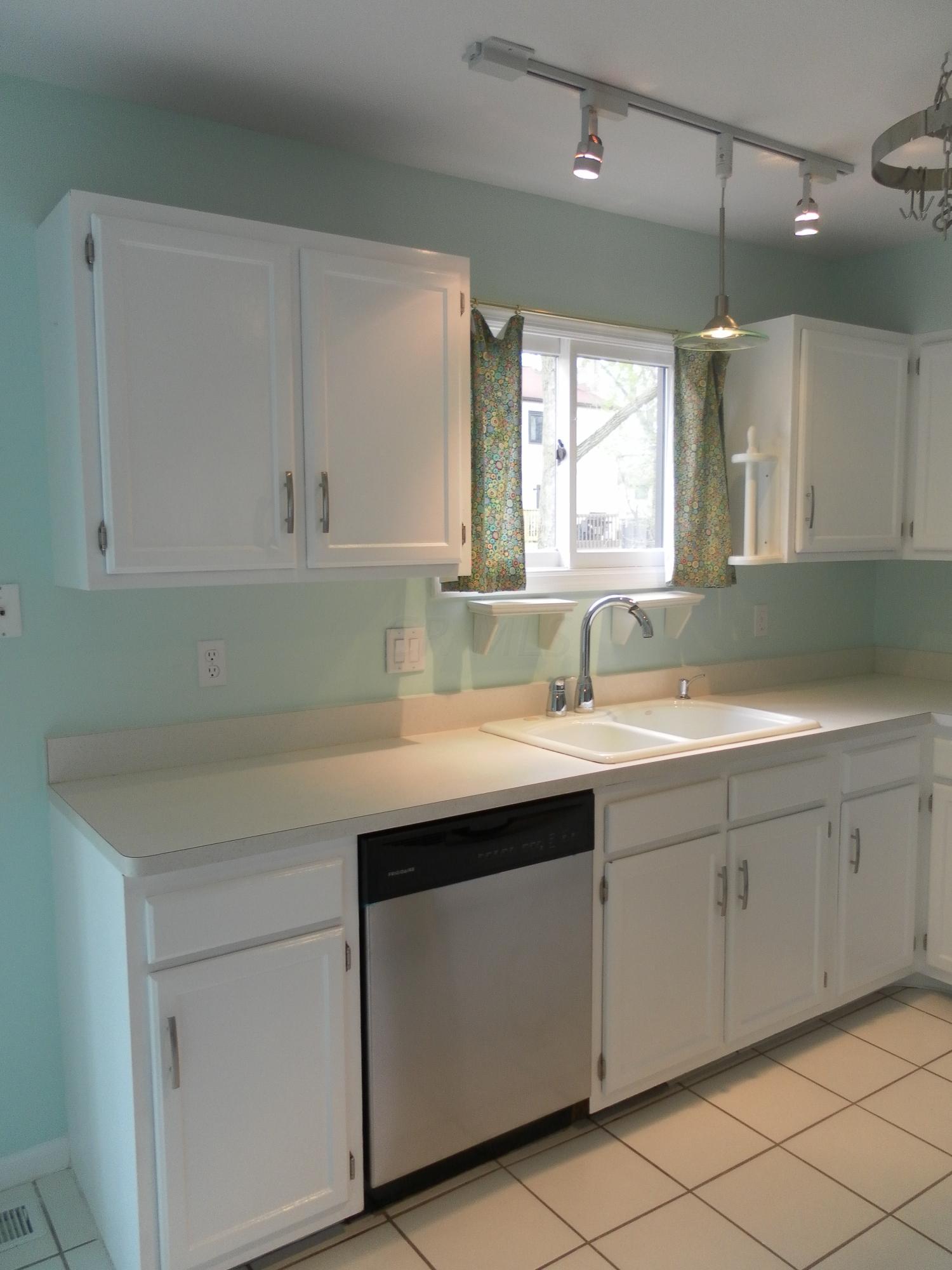 5298 Timberline Road Columbus, OH 43220 - Photo 11 of 31 Gallery Image 11