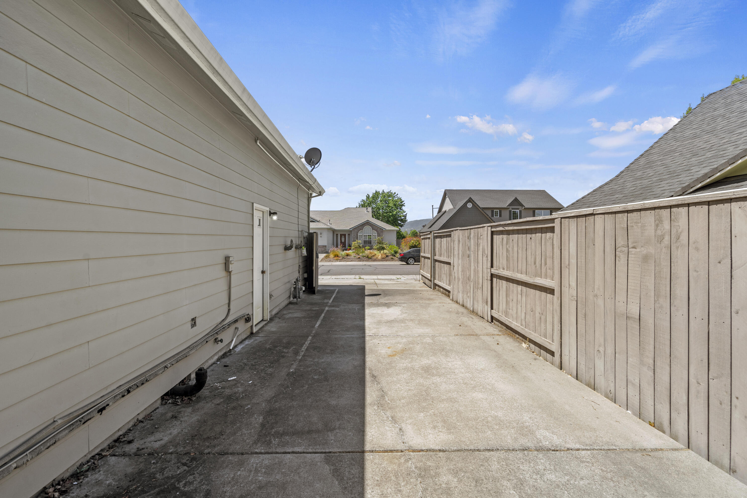 780 Ridgeway Avenue Central Point, OR 97502 - Photo 34 of 39 780 Ridgeway - 34