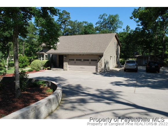 128 Shore Road Elizabethtown, NC 28337 - Photo 6 of 17 Gallery Image 6