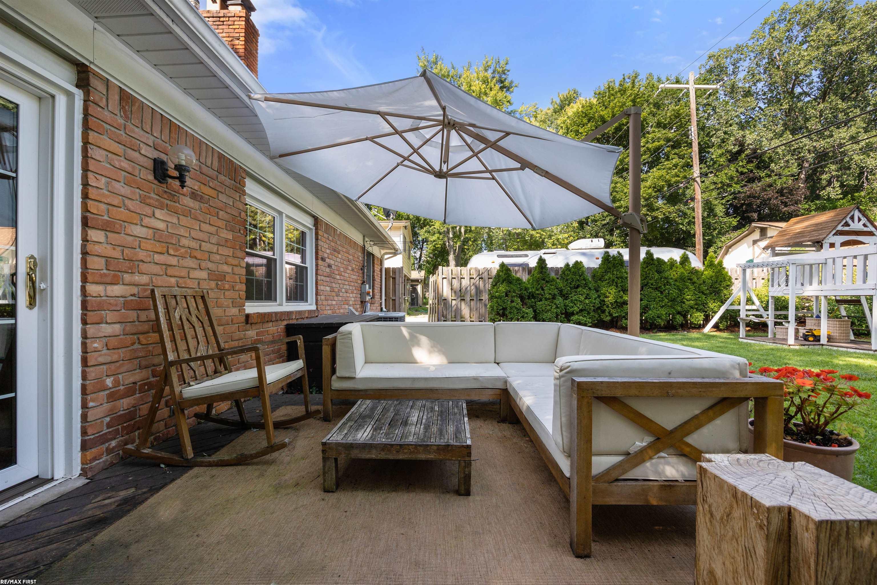 373 Red Oak Lane Rochester, MI 48307 - Photo 10 of 59 50119448-9.JPG