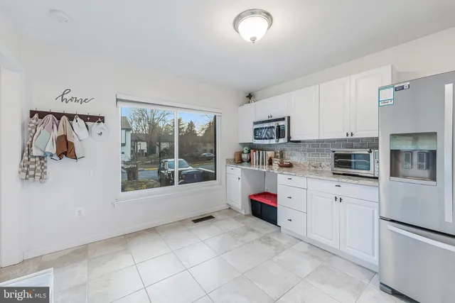 $650,000 | 2002 Golf Course Drive, Reston, VA 20191