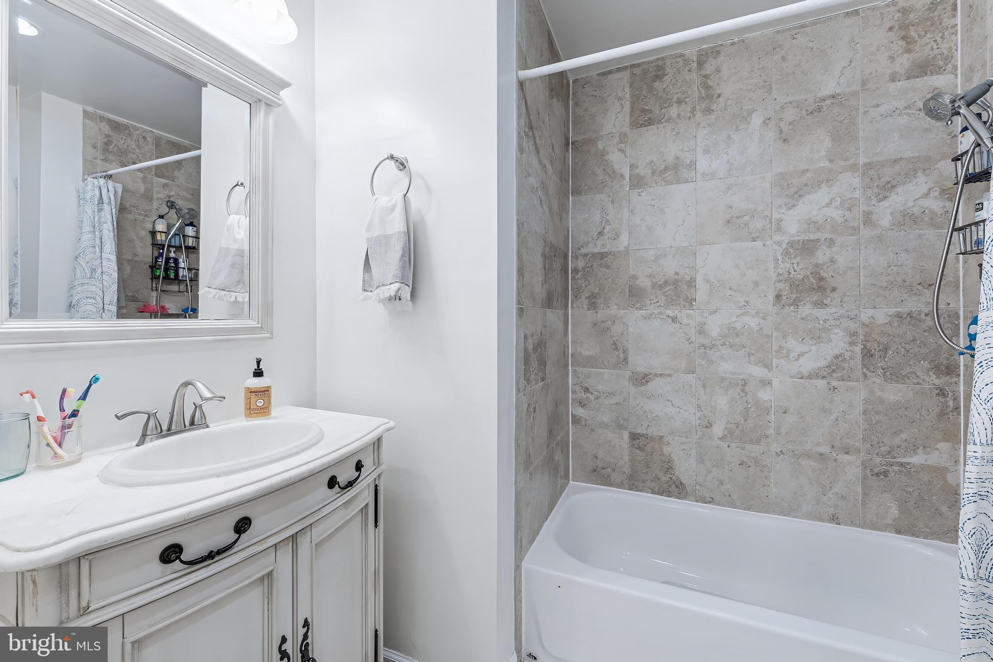 2002 Golf Course Drive Reston, VA 20191 - Photo 21 of 46