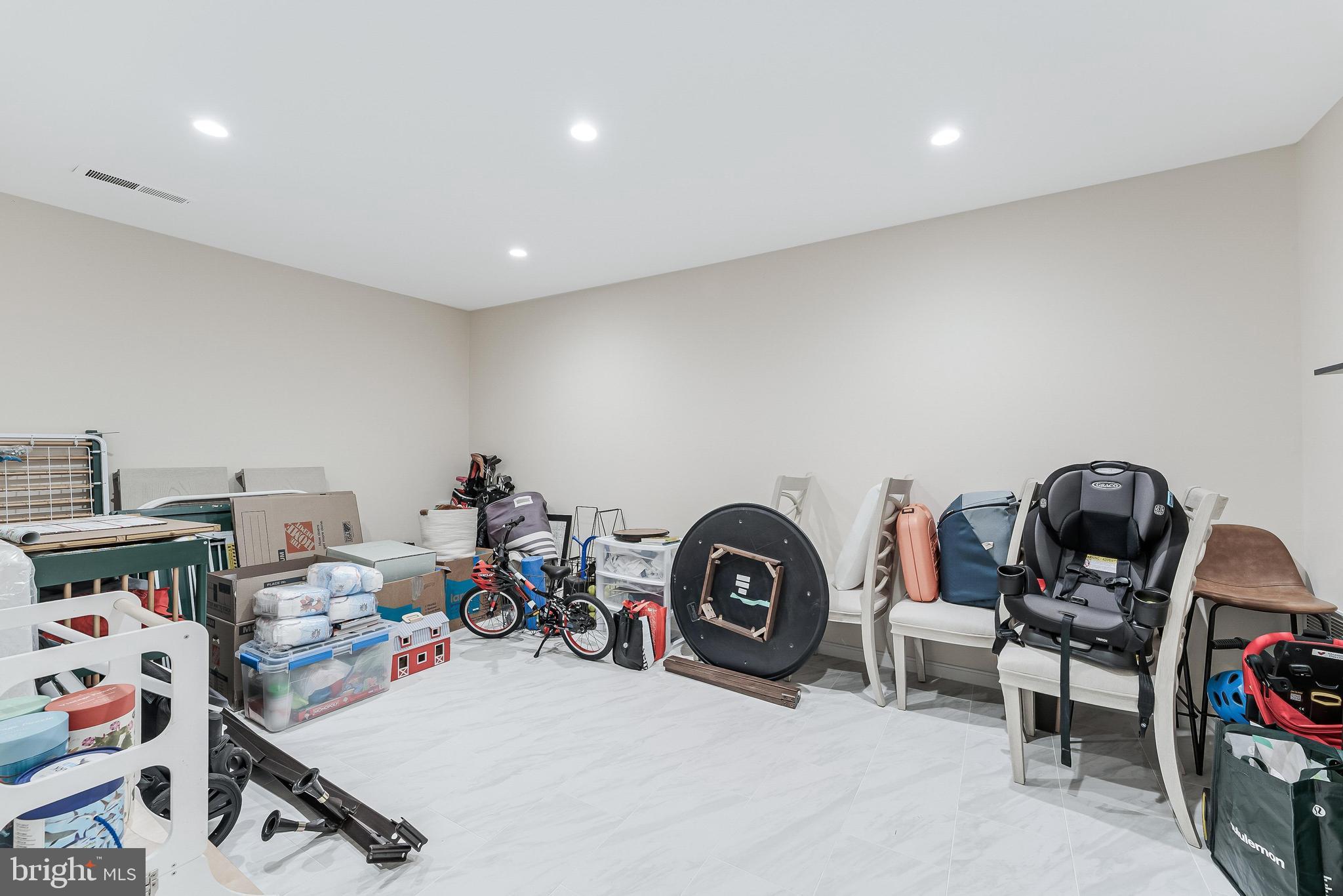 2002 Golf Course Drive Reston, VA 20191 - Photo 35 of 46