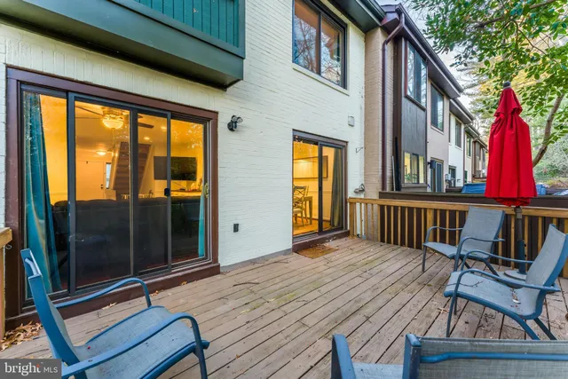 $650,000 | 2002 Golf Course Drive, Reston, VA 20191