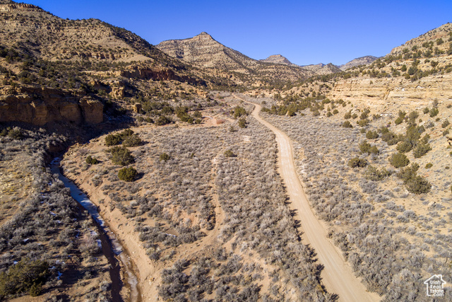 3366 North Thompson Cyn Road Green River, UT 84525 - Photo 4 of 35 Mountain view