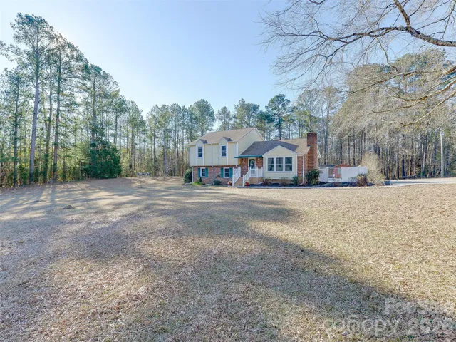 $425,000 | 3021 University Drive, Lancaster, SC 29720
