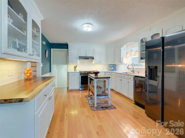 $425,000 | 3021 University Drive, Lancaster, SC 29720