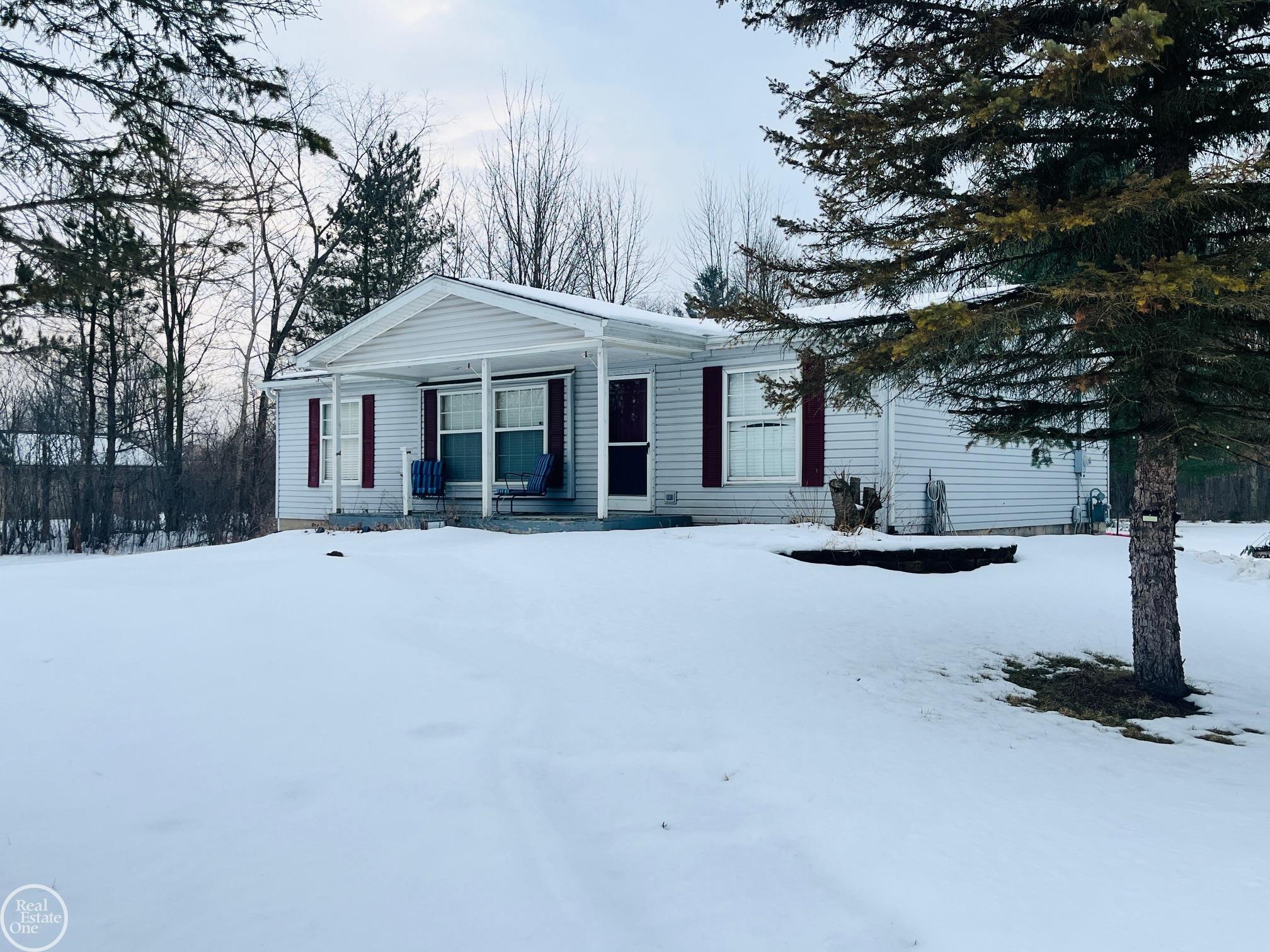1022 South Allen Road St. Clair, MI 48079 - Photo 12 of 14