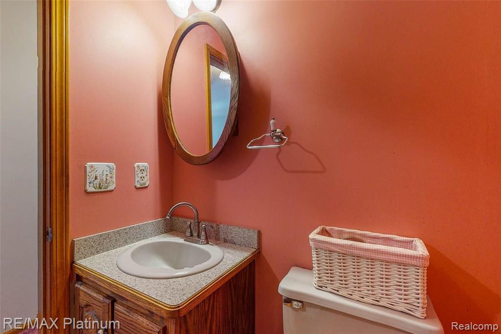 7498 Silver Lake Road Linden, MI 48451 - Photo 38 of 59