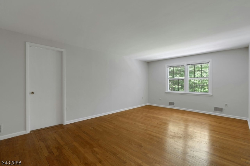 35 Manor Drive Bernards, NJ 07920 - Photo 33 of 46