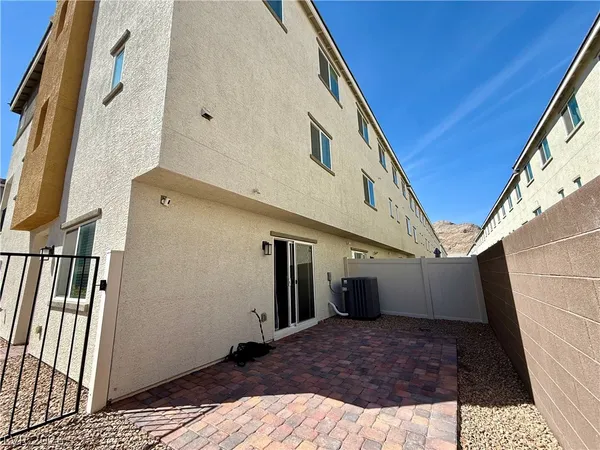 $2,490 | 3720 Brilliant Sunset Street, Las Vegas, NV 89129
