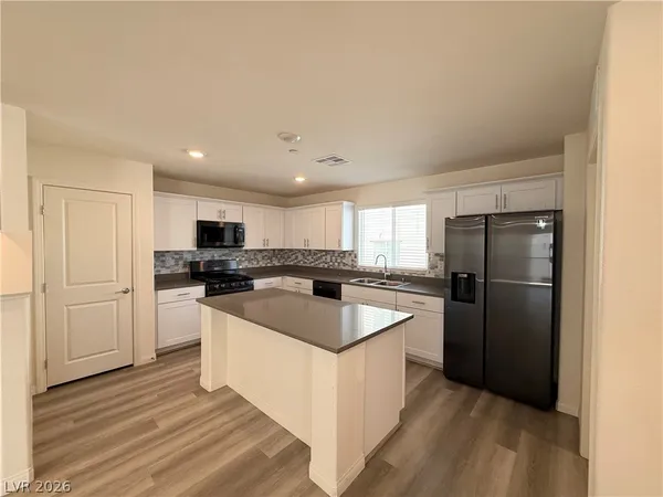 $2,490 | 3720 Brilliant Sunset Street, Las Vegas, NV 89129