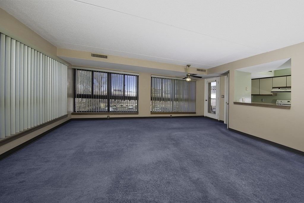 60 Rantoul Street, Unit 216N Beverly, MA 01915 - Photo 8 of 19 Gallery Image 8