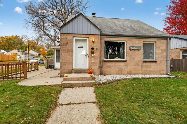 $265,000 | 2775 South 49th Street, Milwaukee, WI 53219