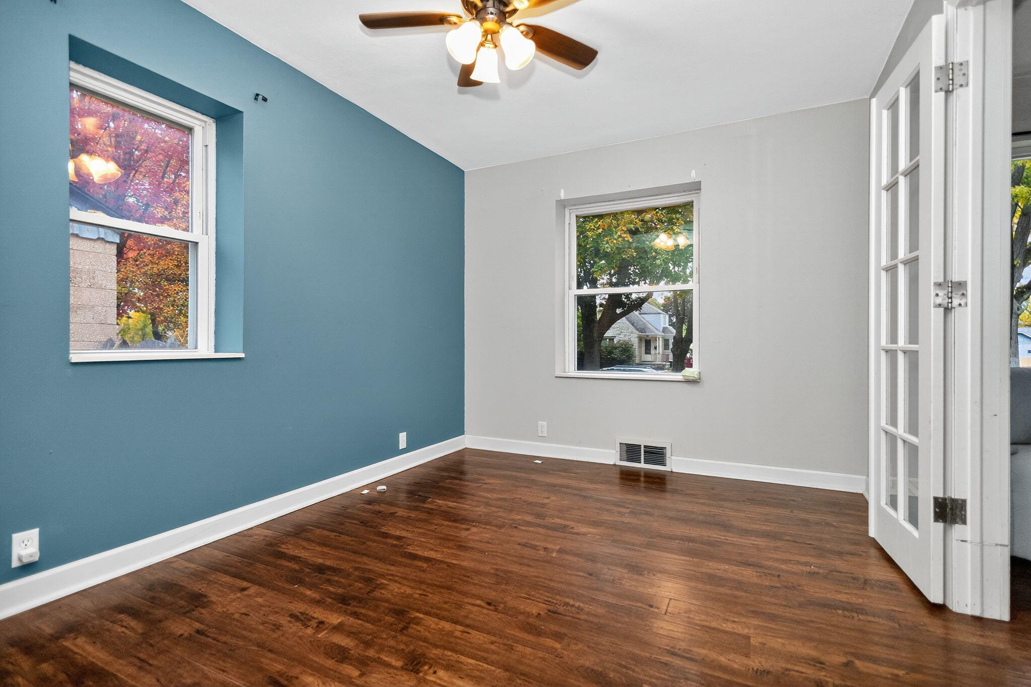 2775 South 49th Street Milwaukee, WI 53219 - Photo 4 of 10 4