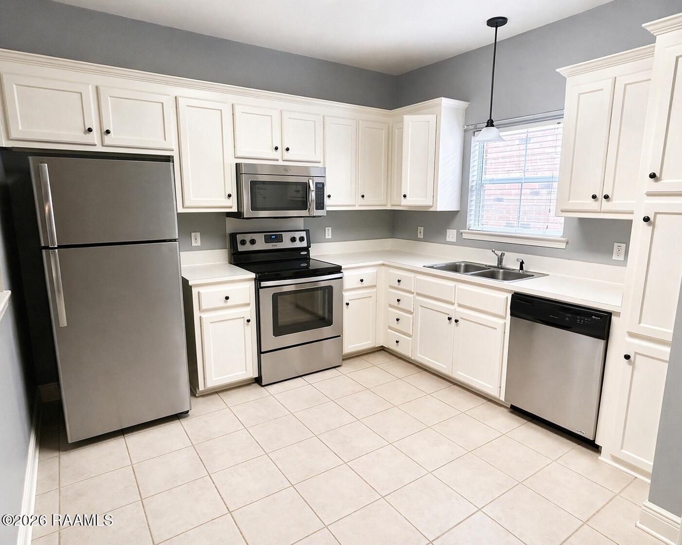 9455 Pecan Tree Drive Baton Rouge, LA 70810 - Photo 3 of 11 585144F7-3391-4455-BB14-FB2558AEFD8A