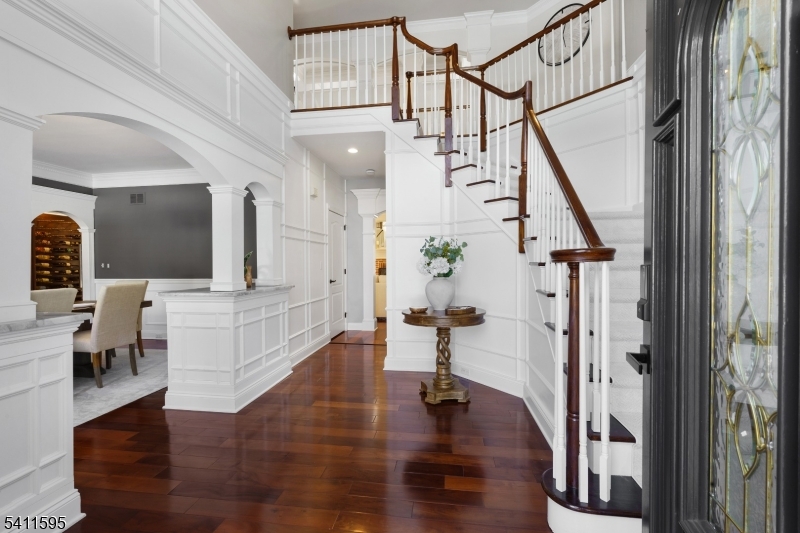 6 Stonehedge Court Warren, NJ 07059 - Photo 3 of 46