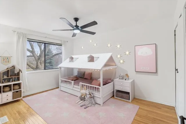 $405,000 | 105 West Dover Drive, Mount Prospect, IL 60056