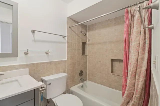 $405,000 | 105 West Dover Drive, Mount Prospect, IL 60056