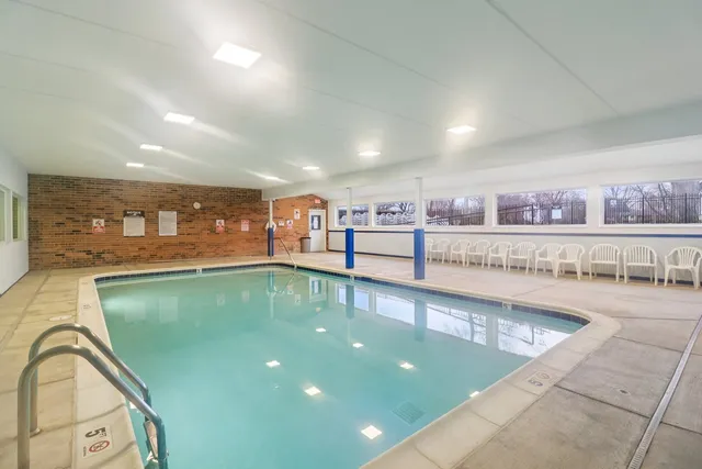 $405,000 | 105 West Dover Drive, Mount Prospect, IL 60056