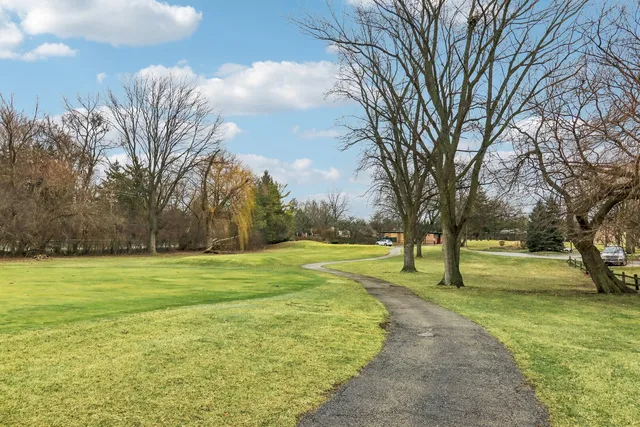 $405,000 | 105 West Dover Drive, Mount Prospect, IL 60056