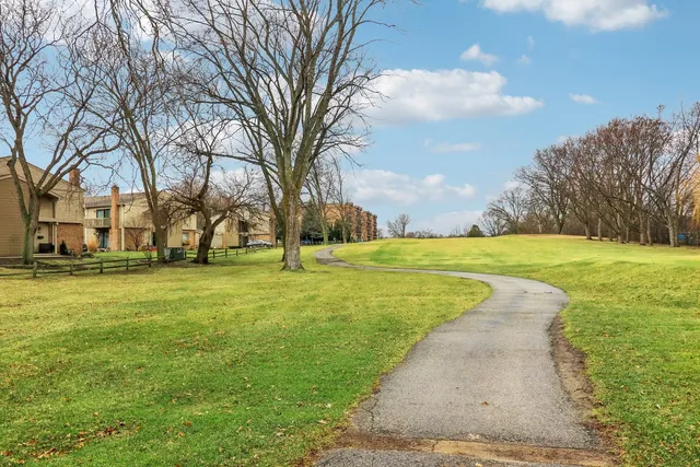 $405,000 | 105 West Dover Drive, Mount Prospect, IL 60056