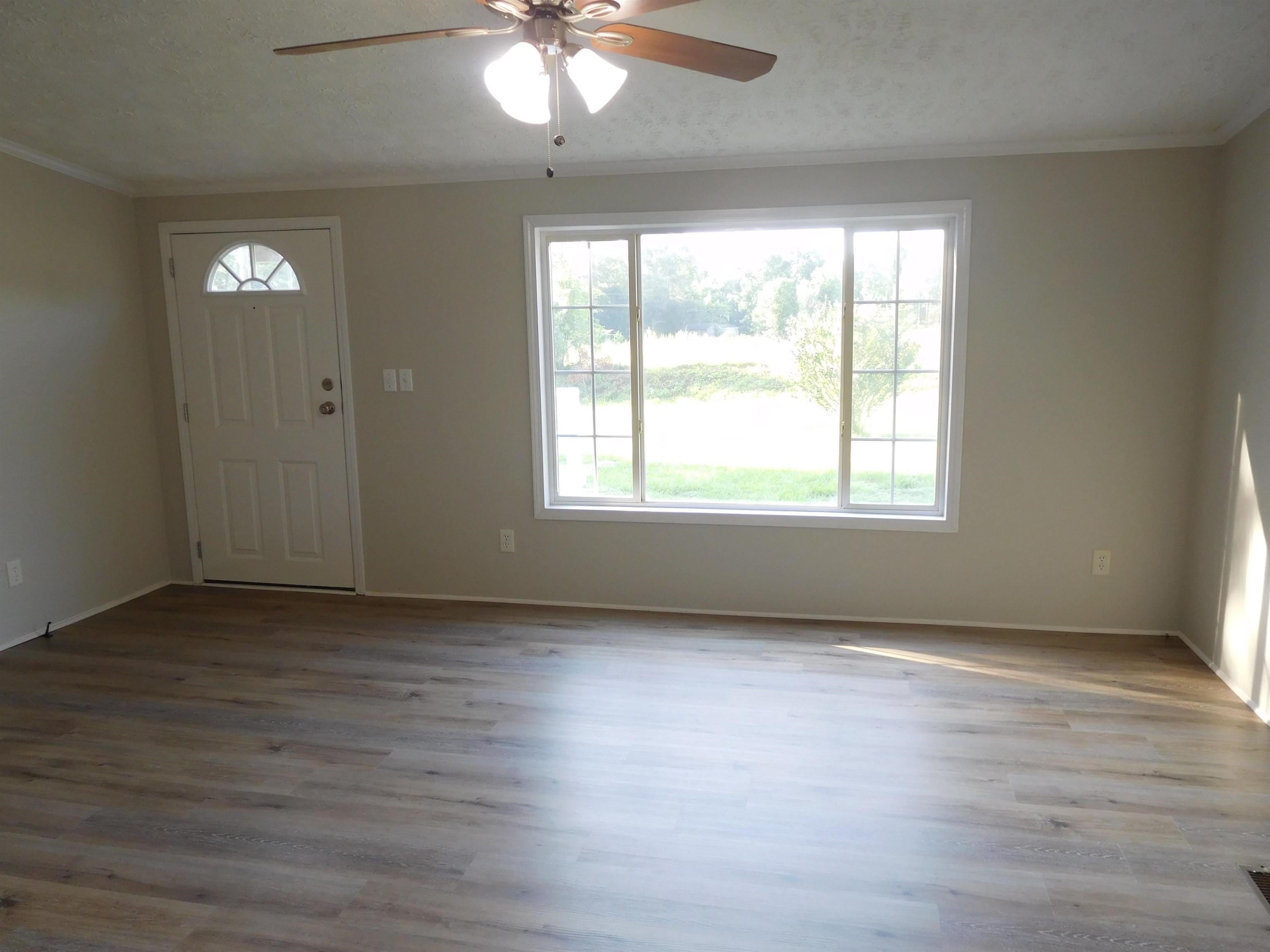 1922 Bonner Road Cowpens, SC 29330 - Photo 2 of 21