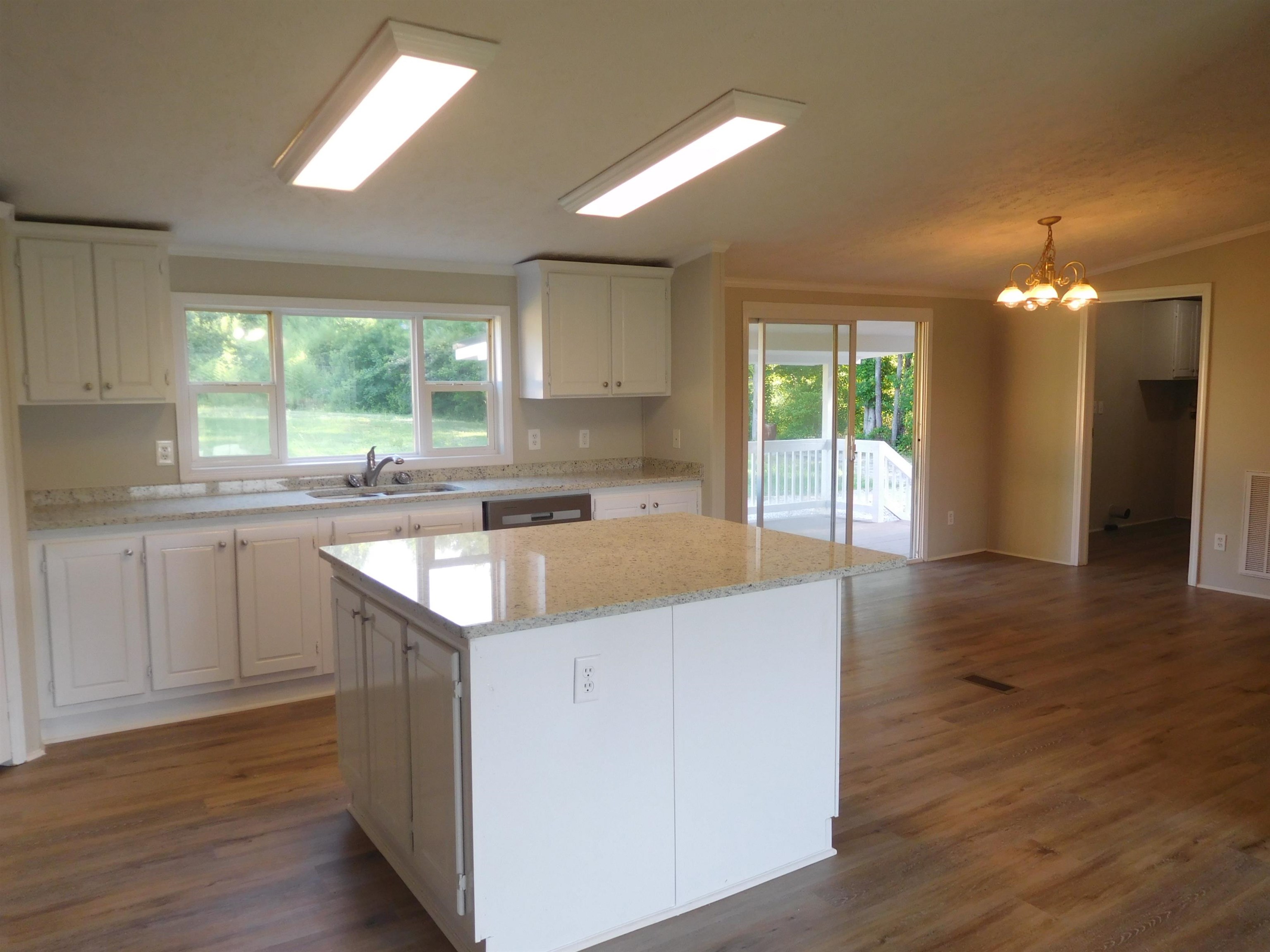 1922 Bonner Road Cowpens, SC 29330 - Photo 4 of 21