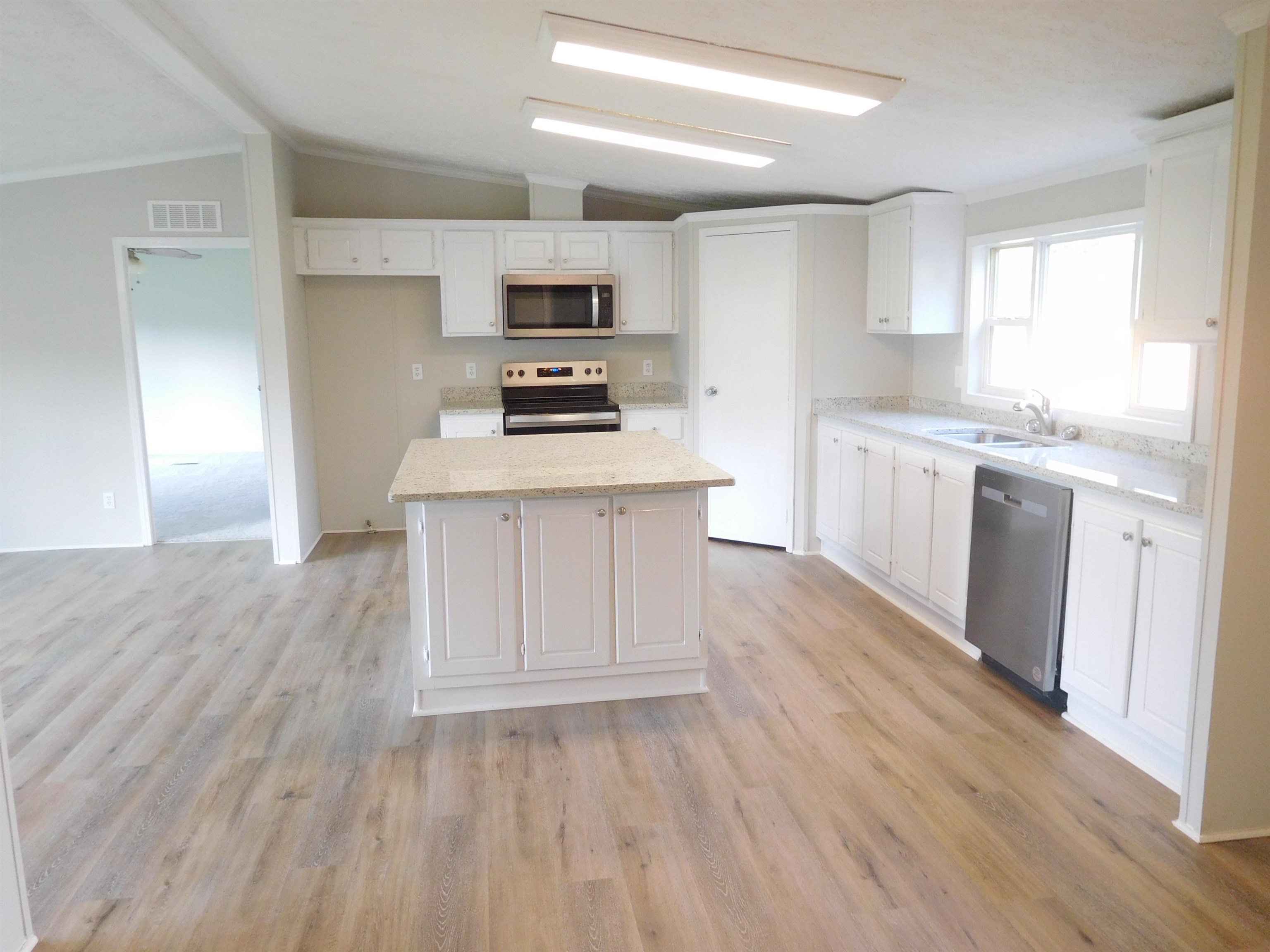 1922 Bonner Road Cowpens, SC 29330 - Photo 5 of 21
