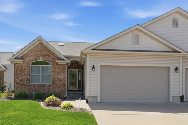 $440,000 | 2865 Villa Court, Bettendorf, IA 52722