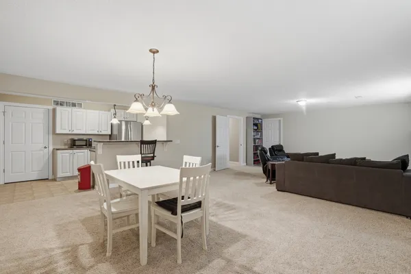 $440,000 | 2865 Villa Court, Bettendorf, IA 52722